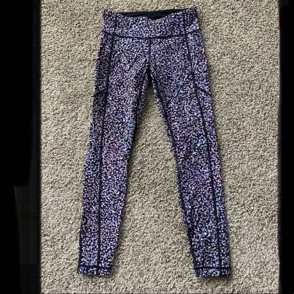 Lululemon size 6 speed tight seawheeze 2019